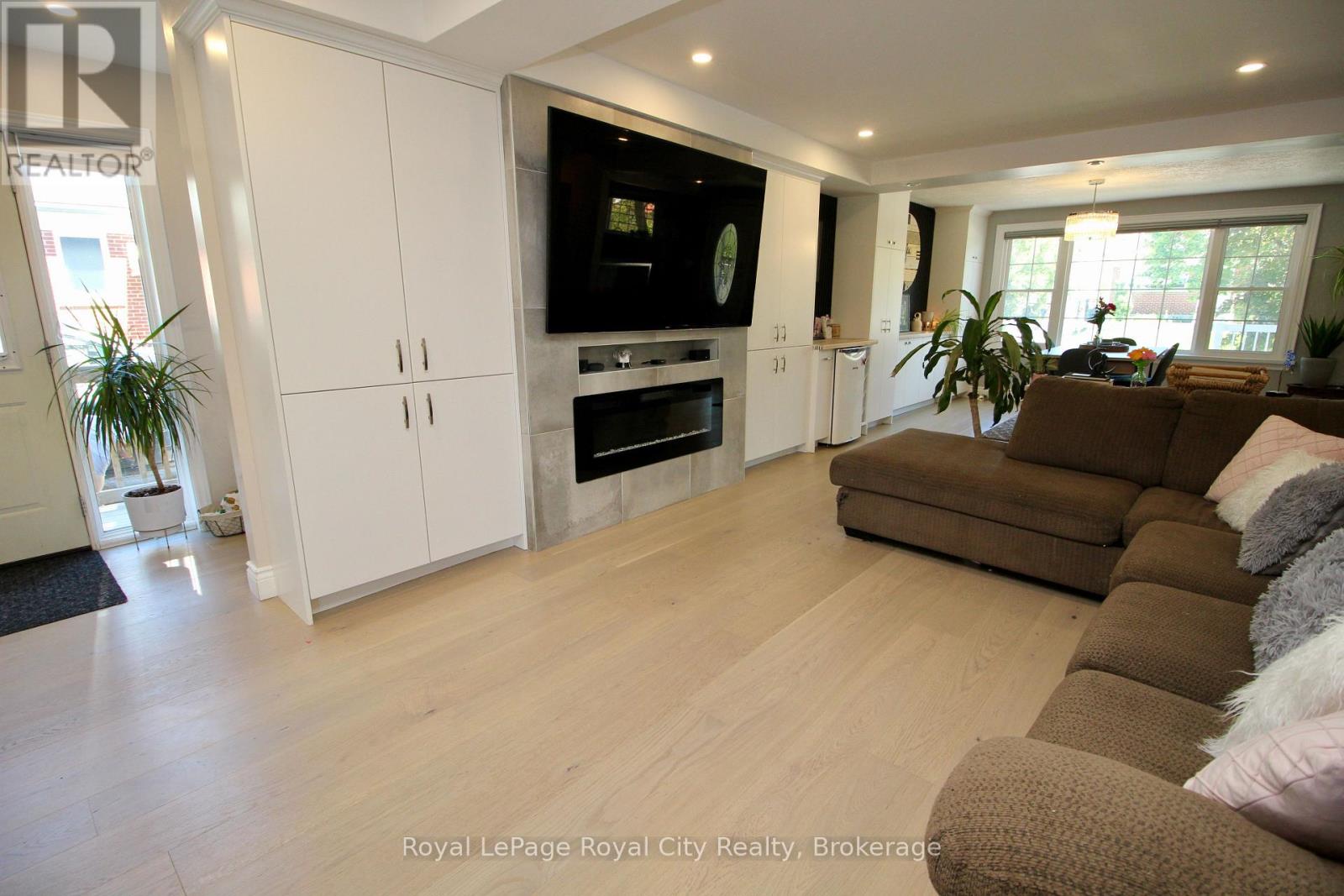8 Rosewood Avenue, Guelph, Ontario  N1H 5Z9 - Photo 9 - X13488366