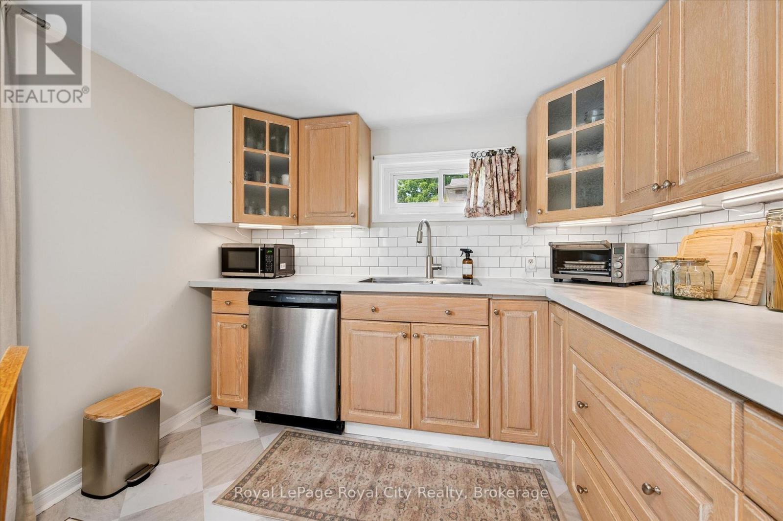 10 Macville Avenue, Kitchener, Ontario  N2K 1T1 - Photo 13 - X13488616