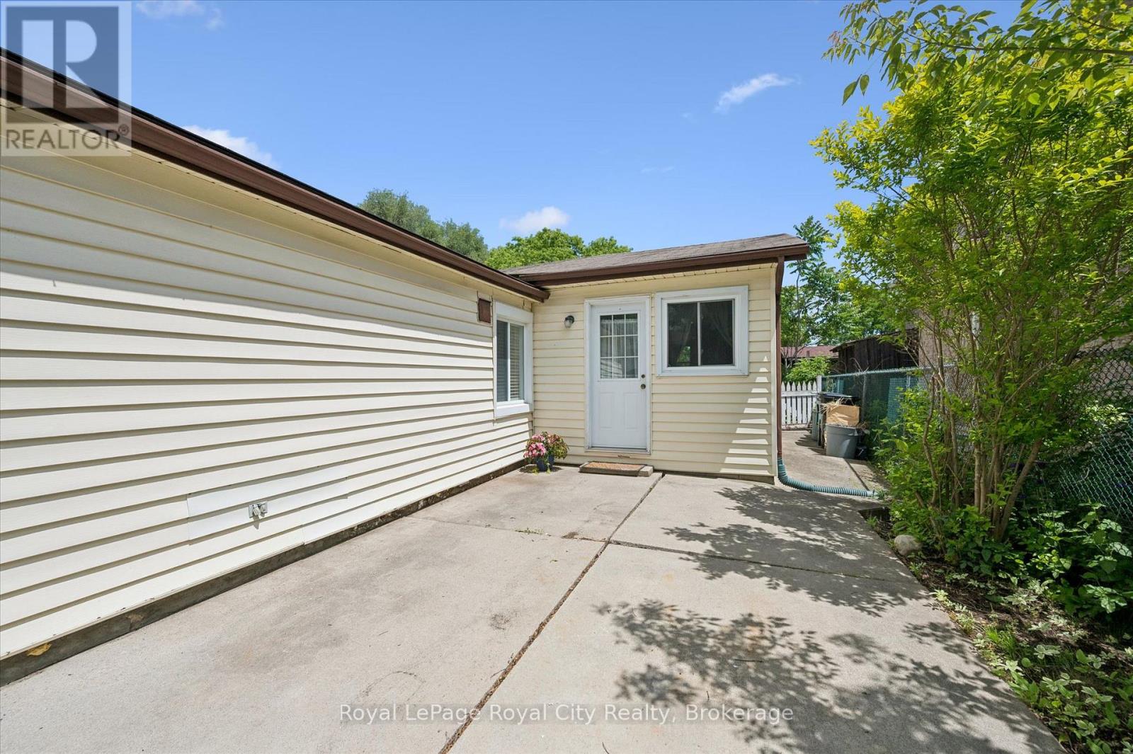10 Macville Avenue, Kitchener, Ontario  N2K 1T1 - Photo 18 - X13488616