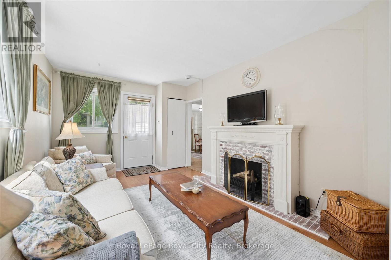 10 Macville Avenue, Kitchener, Ontario  N2K 1T1 - Photo 6 - X13488616