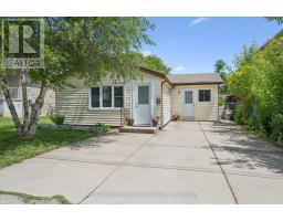 10 MACVILLE AVENUE, Kitchener, Ontario