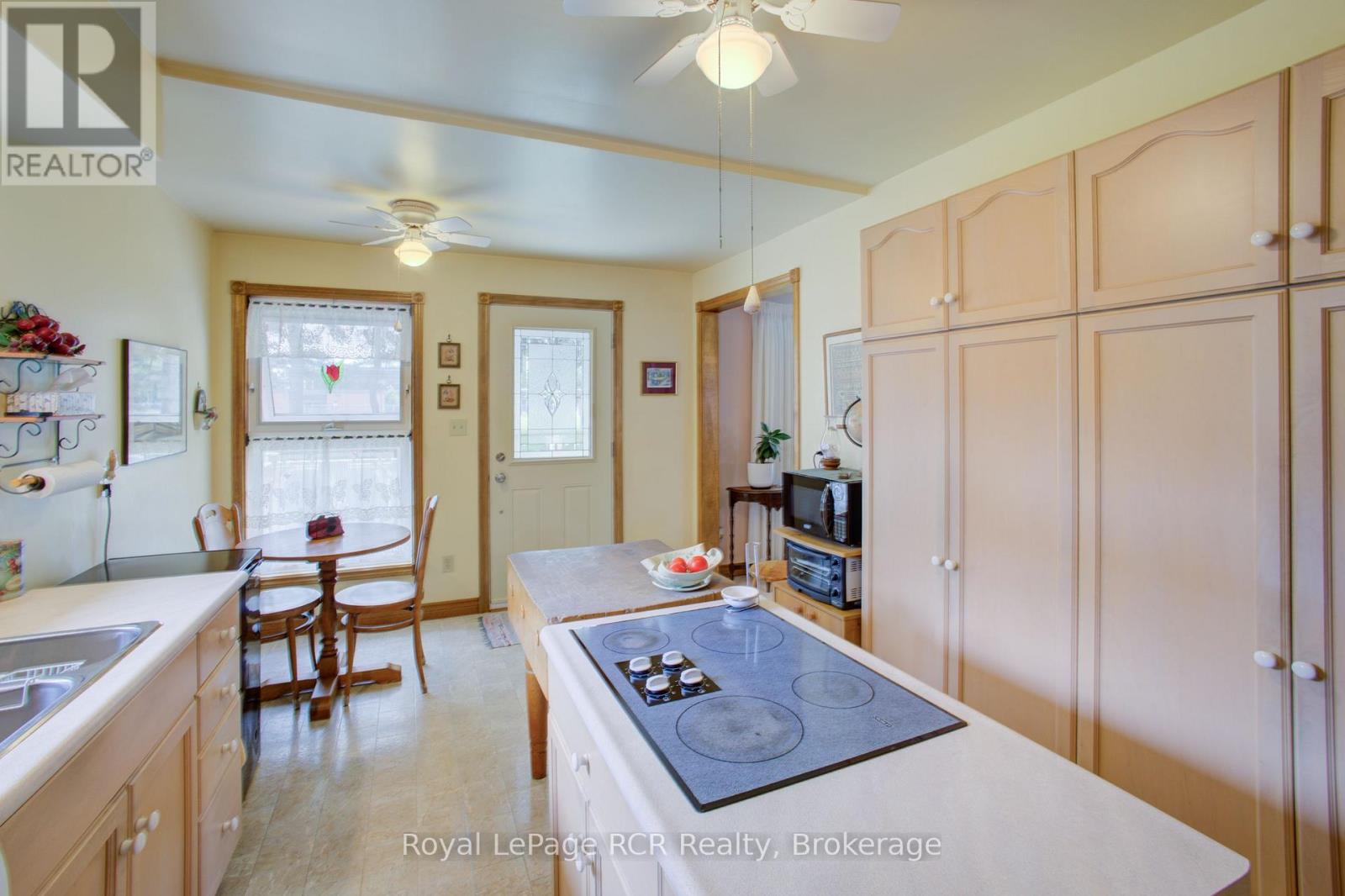 290 Walton Street, Wellington North, Ontario  N0G 1A0 - Photo 7 - X13488972