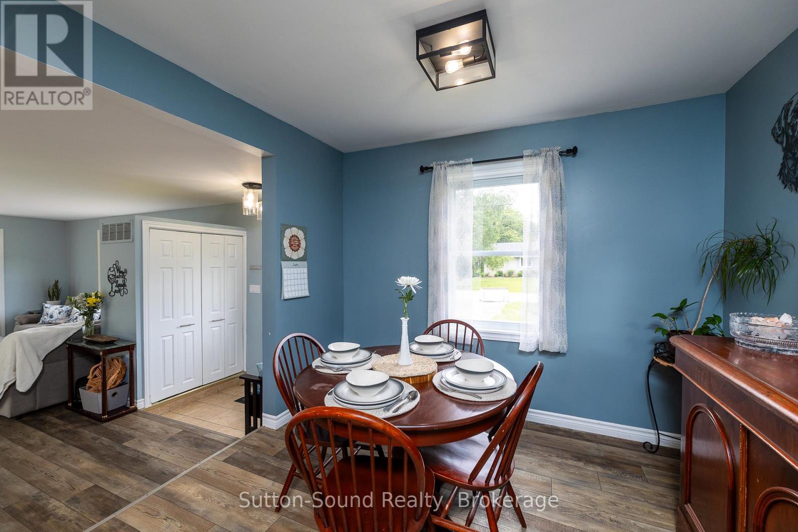 864 16th Street W, Georgian Bluffs, Ontario  N4K 6V5 - Photo 12 - X13489182