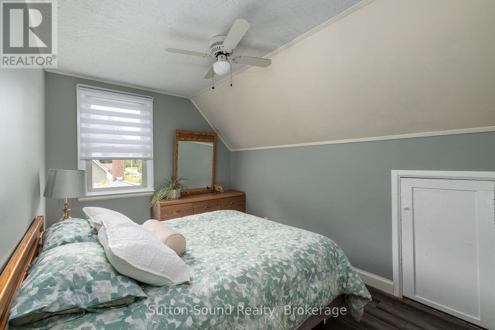 864 16th Street W, Georgian Bluffs, Ontario  N4K 6V5 - Photo 22 - X13489182