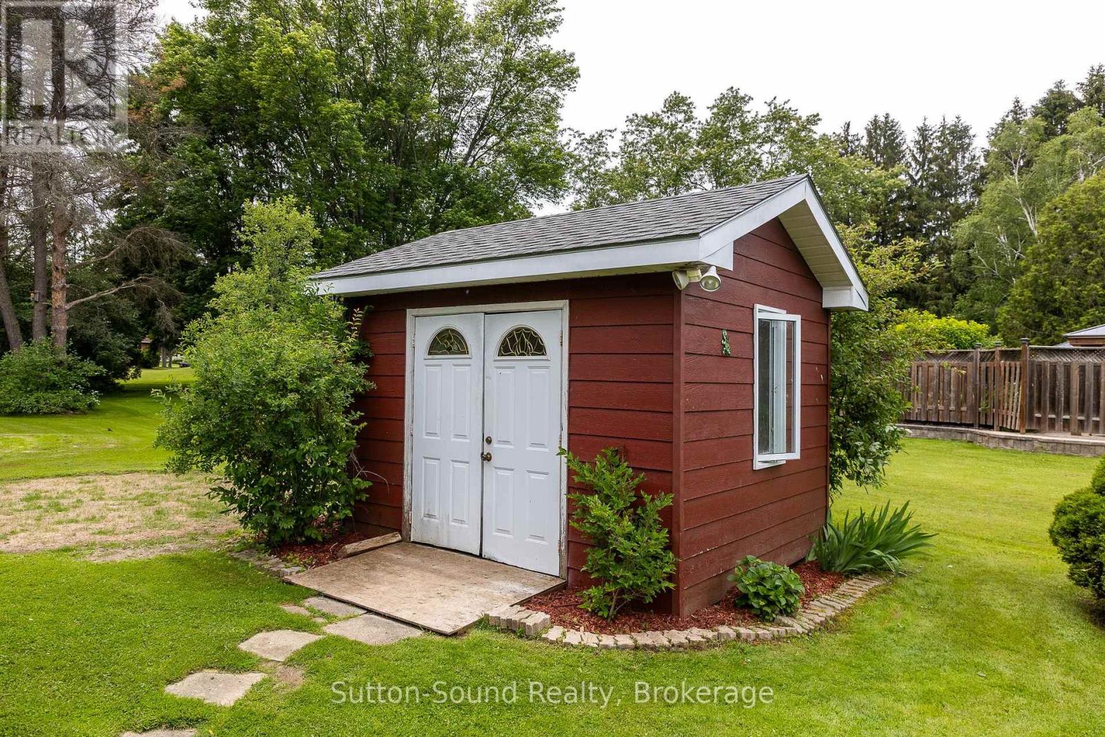 864 16th Street W, Georgian Bluffs, Ontario  N4K 6V5 - Photo 45 - X13489182