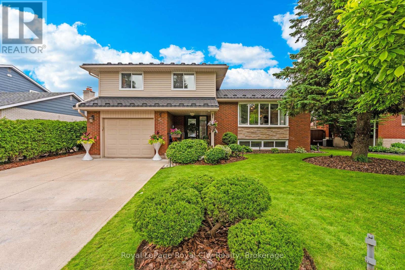 51 ELGINFIELD DRIVE, Guelph, Ontario