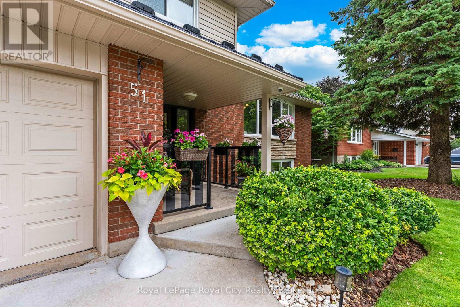 51 Elginfield Drive, Guelph, Ontario  N1E 4E5 - Photo 3 - X13489198