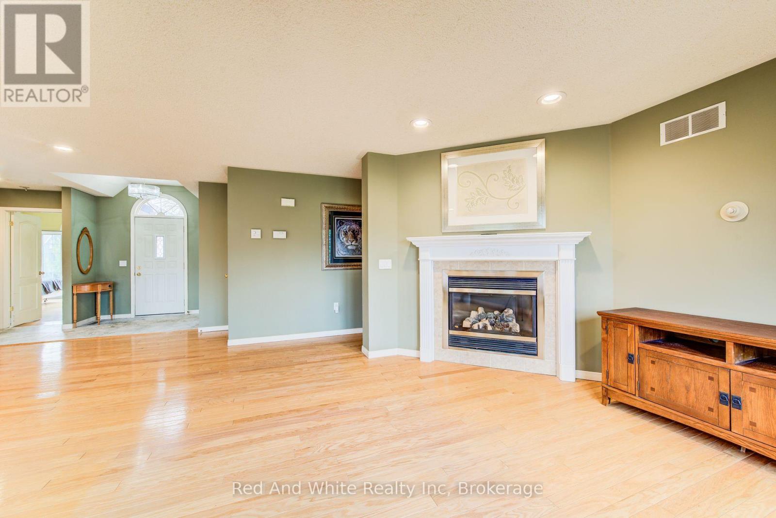 5239 Ament Line, Wellesley, Ontario  N0B 2A0 - Photo 14 - X13489276