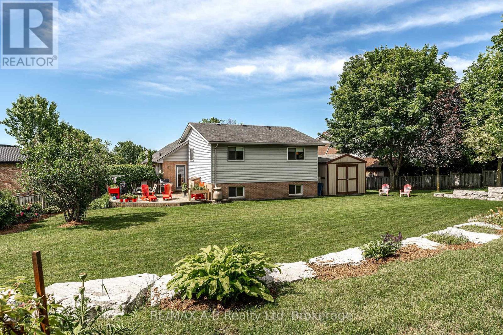 6 Meadowridge Court, St. Marys, Ontario  N4X 1E7 - Photo 39 - X13489494