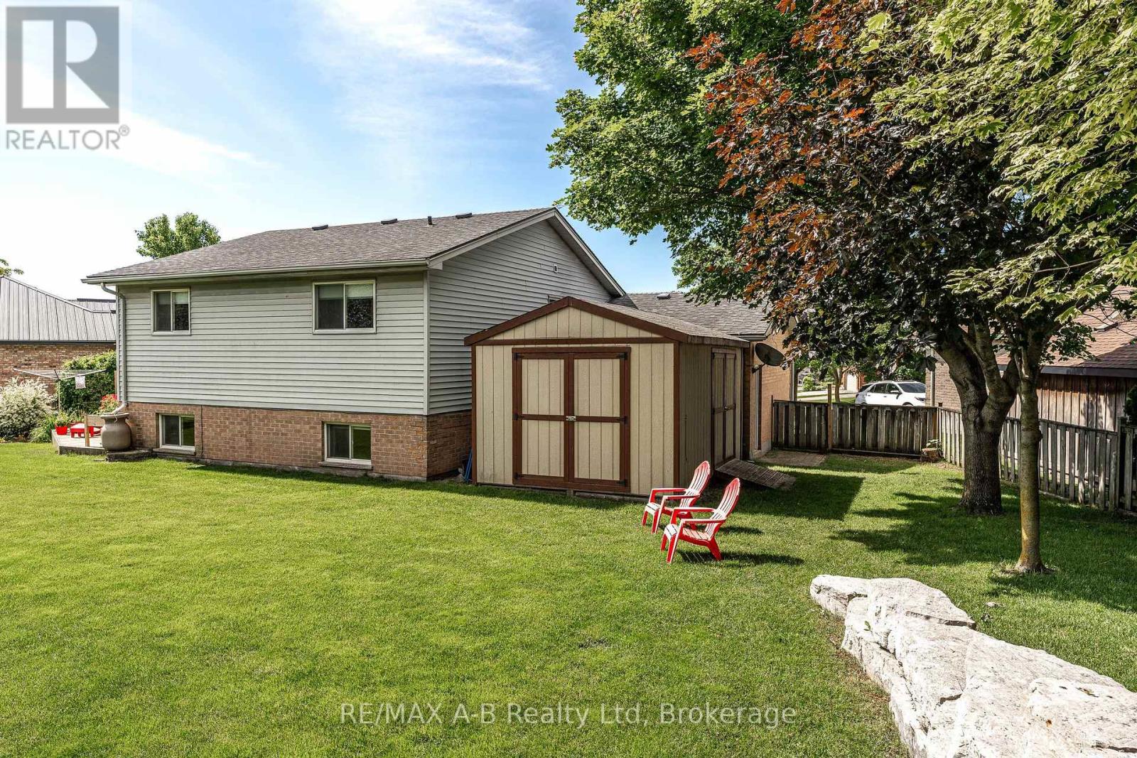 6 Meadowridge Court, St. Marys, Ontario  N4X 1E7 - Photo 40 - X13489494