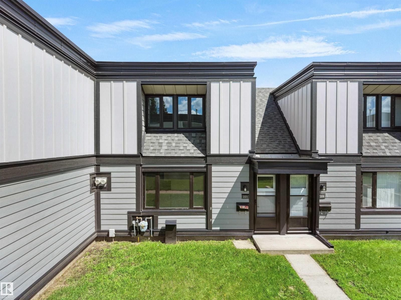 #221 11421 34 ST NW, Edmonton, Alberta
