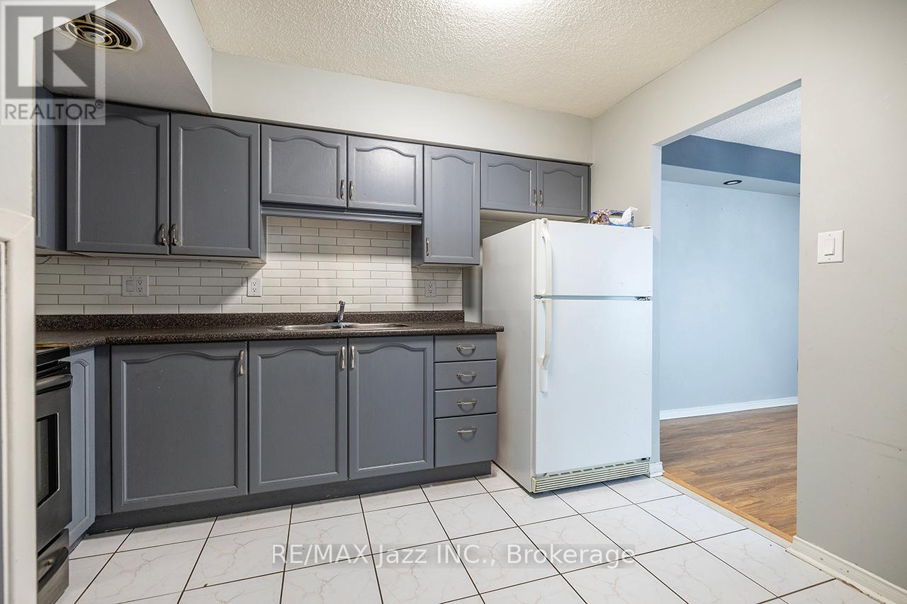 108 - 454 Centre Street S, Oshawa, Ontario  L1H 4C2 - Photo 11 - E13476084