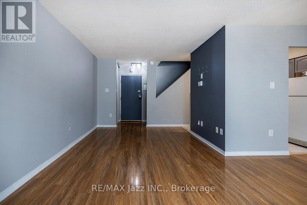 108 - 454 Centre Street S, Oshawa, Ontario  L1H 4C2 - Photo 3 - E13476084