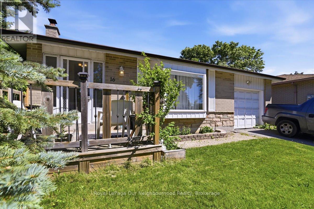 16 TWEEDROCK CRESCENT, Toronto, Ontario