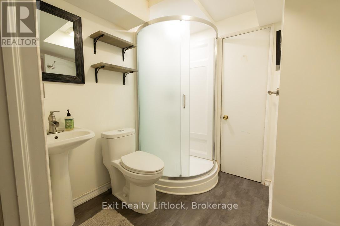 84 Hillhurst Crescent, Clarington, Ontario  L1E 2A3 - Photo 21 - E13487932