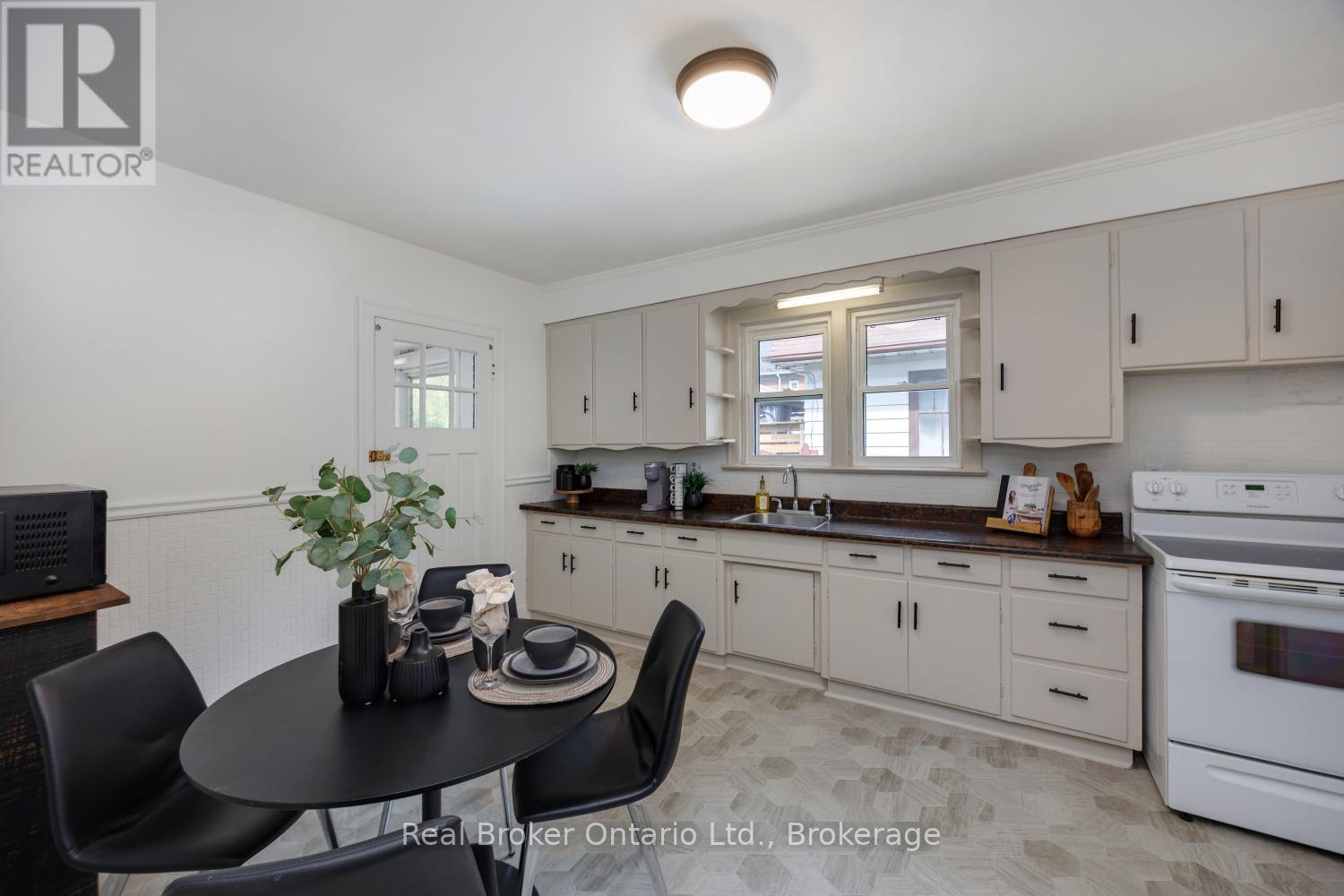 248 Mitchell Avenue, Oshawa, Ontario  L1H 2V6 - Photo 13 - E13487986