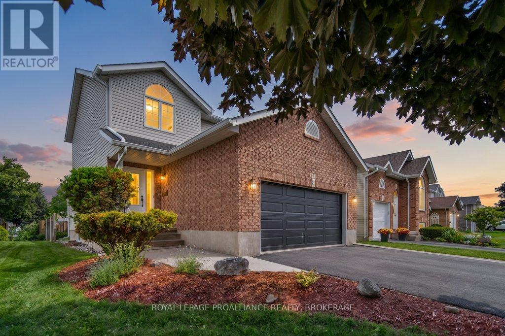 944 RINGSTEAD STREET, Kingston, Ontario