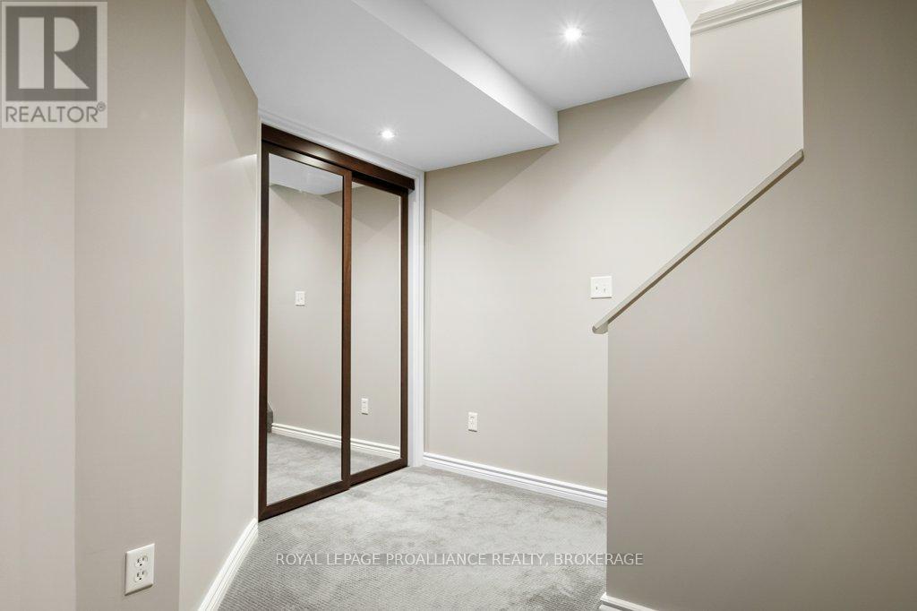 944 Ringstead Street, Kingston, Ontario  K7M 8V2 - Photo 32 - X13487836