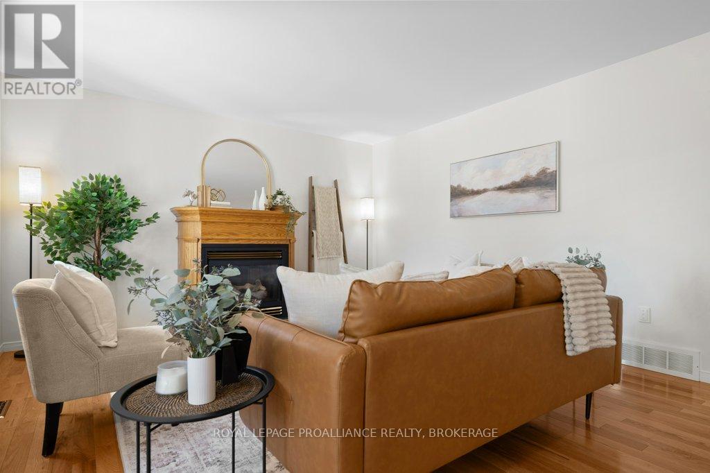 944 Ringstead Street, Kingston, Ontario  K7M 8V2 - Photo 7 - X13487836