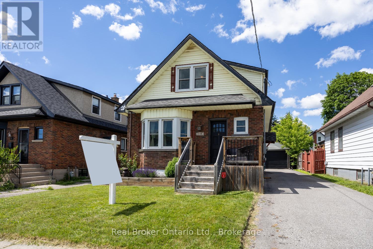 248 Mitchell Avenue, Oshawa, Ontario  L1H 2V6 - Photo 3 - E13487986