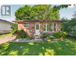 102 CALDERWOOD DRIVE, Kingston, Ontario