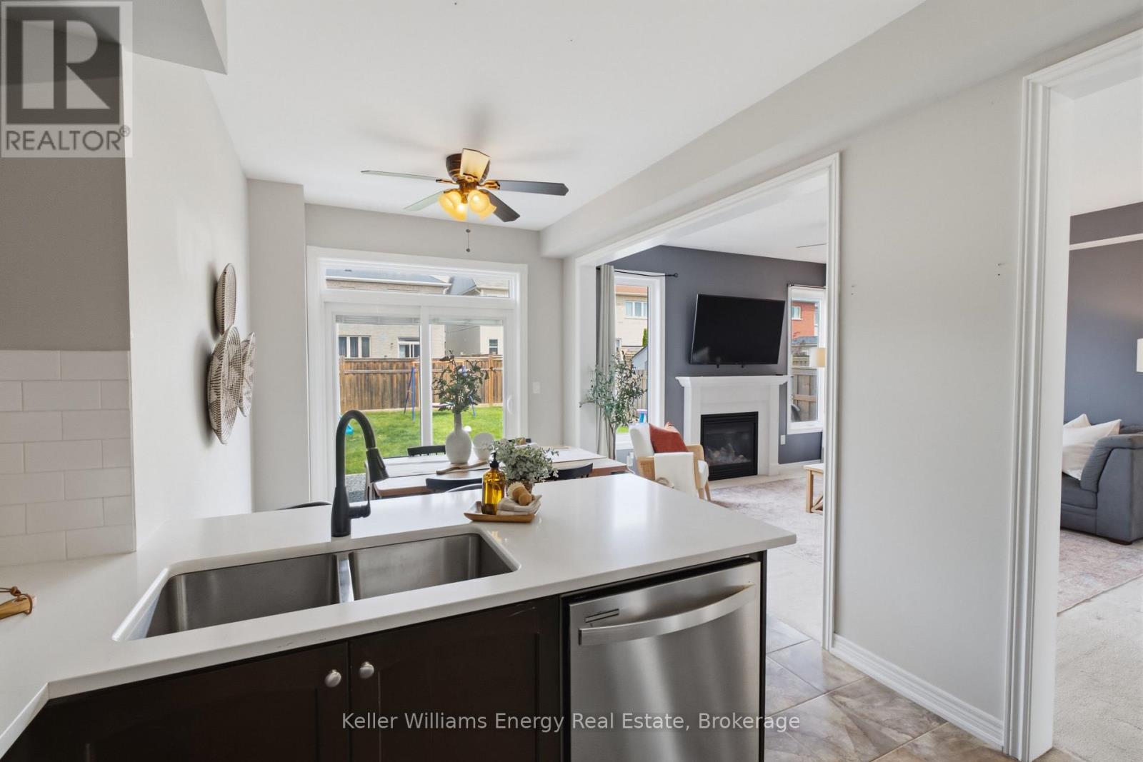 144 Mcdonald Crescent, Clarington, Ontario  L1B 0E2 - Photo 10 - E13488750