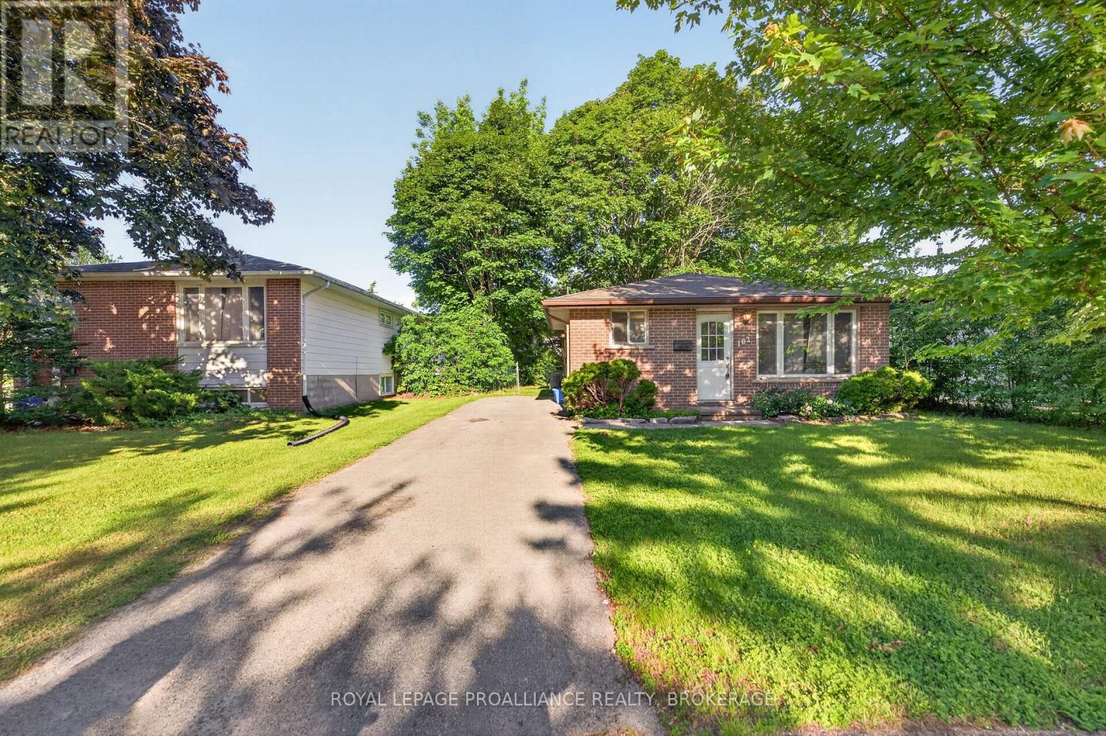 102 Calderwood Drive, Kingston, Ontario  K7M 6M3 - Photo 2 - X13488228