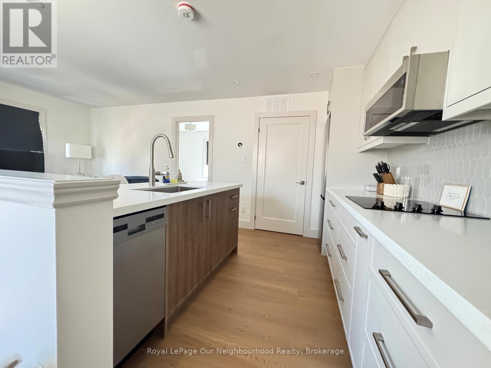Coach Unit - 26 Cardrew Street, Markham, Ontario  L6B 1G2 - Photo 10 - N13488338