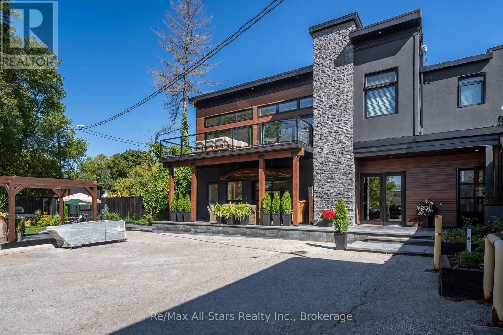 2b - 61 Colborne Street, Kawartha Lakes, Ontario  K0M 1N0 - Photo 2 - X13487828