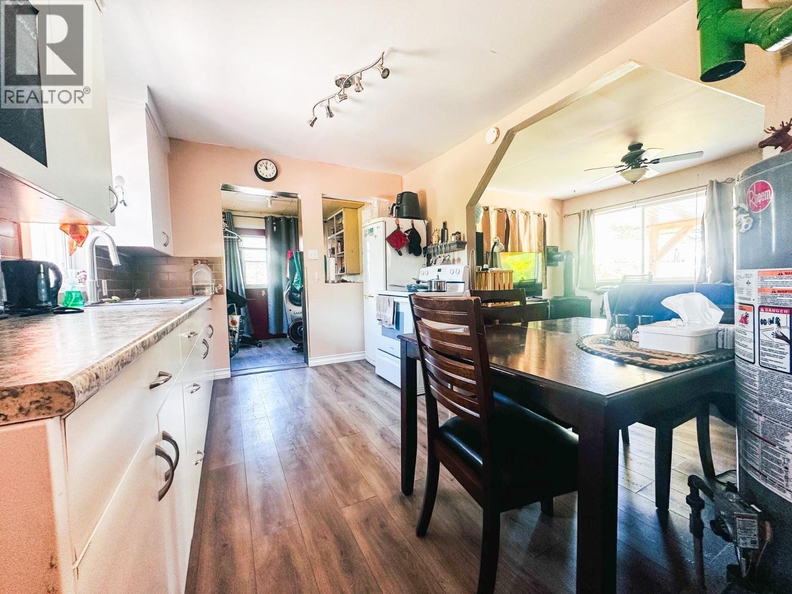 248 Pioneer Way, Burns Lake, British Columbia  V0J 1E0 - Photo 9 - R3139648