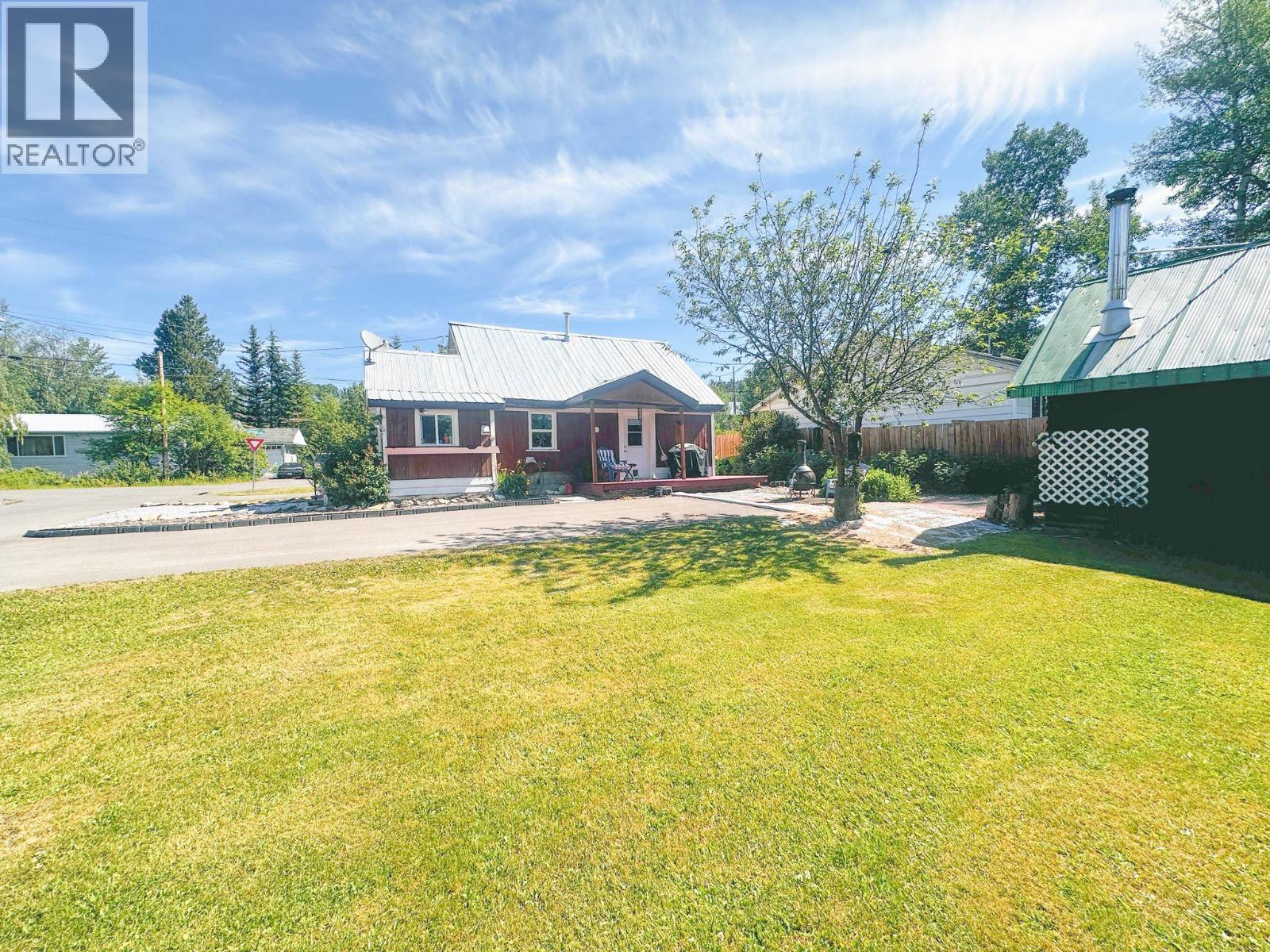 248 Pioneer Way, Burns Lake, British Columbia  V0J 1E0 - Photo 35 - R3139648
