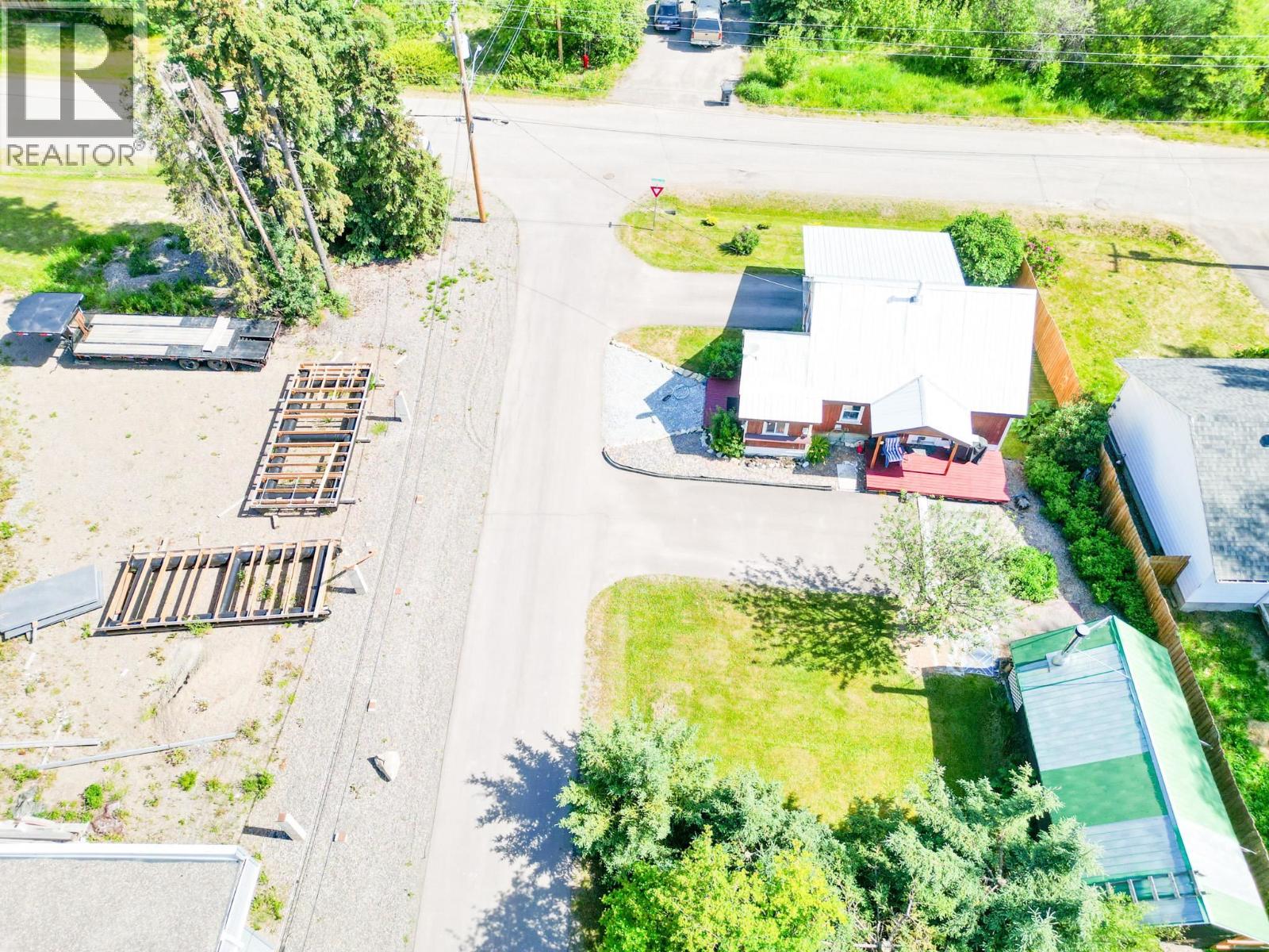 248 Pioneer Way, Burns Lake, British Columbia  V0J 1E0 - Photo 39 - R3139648
