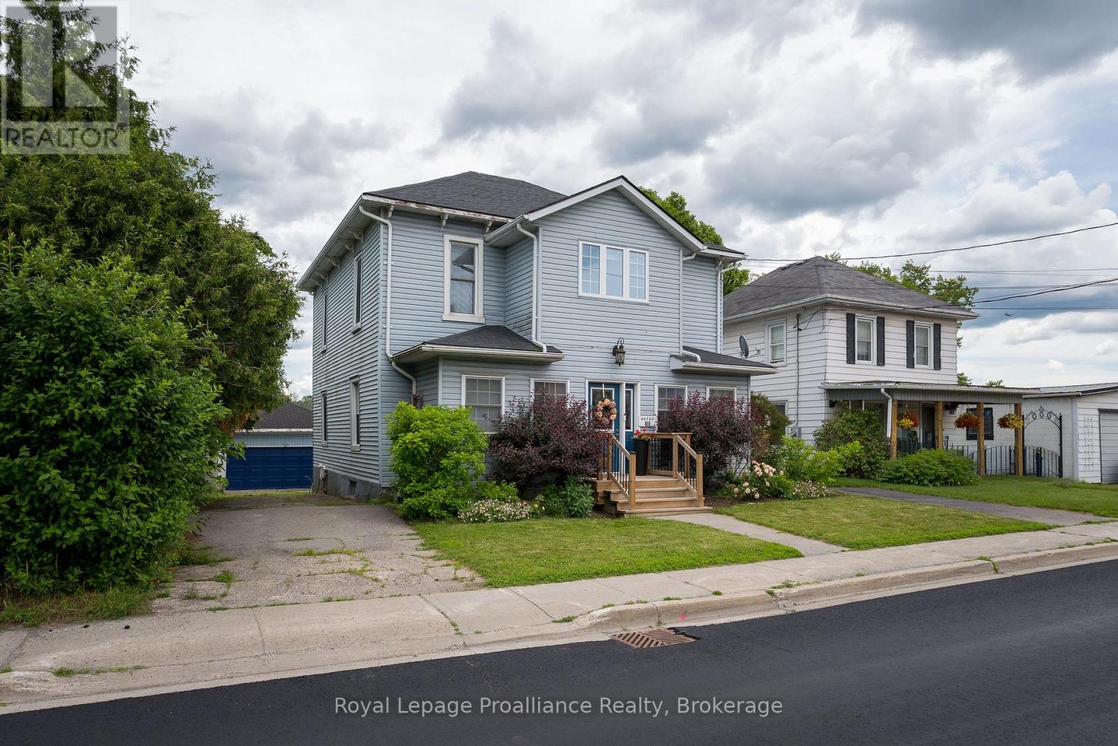 13 SOUTH TRENT STREET, Quinte West (Frankford Ward)