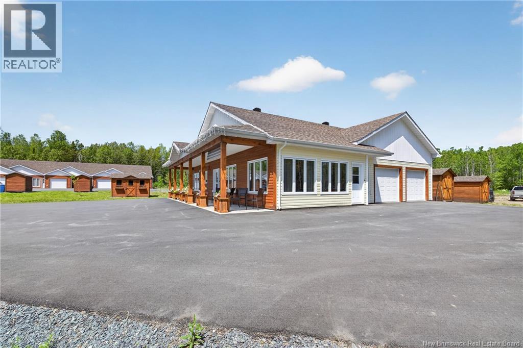 1321 principale, Beresford, New Brunswick