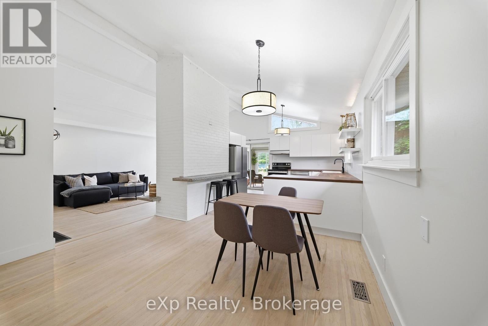 145 Queen Street, Belleville, Ontario  K8N 1V9 - Photo 5 - X13488548