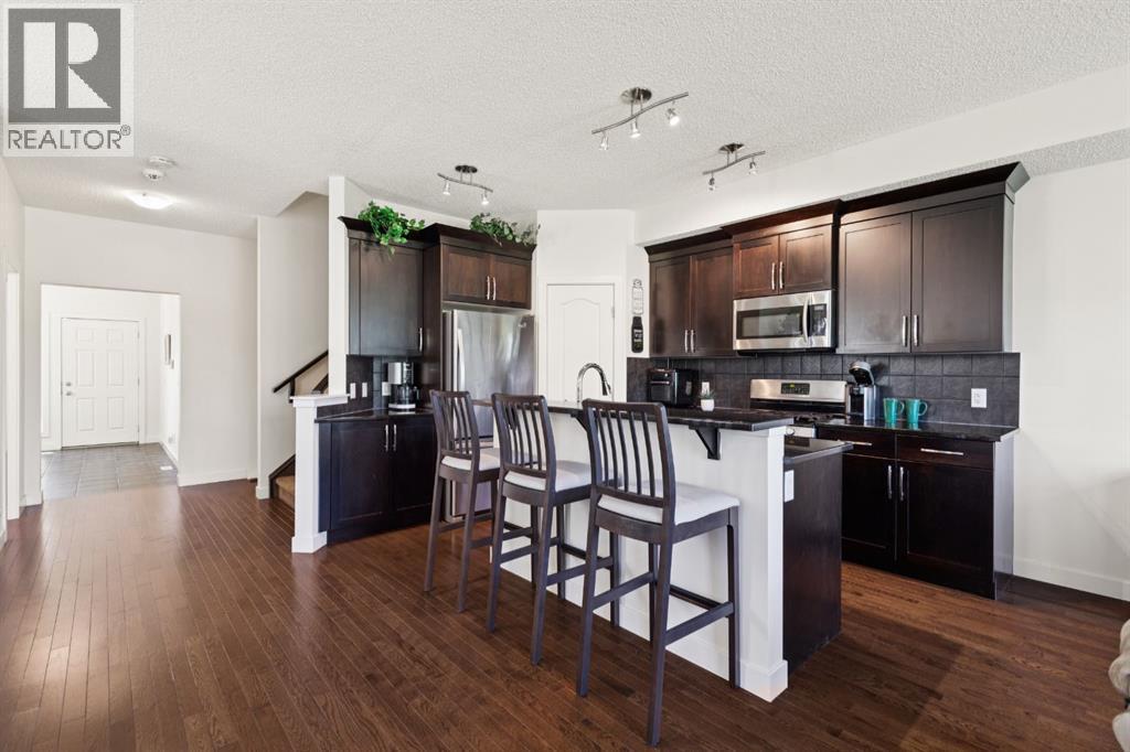 267 Sunset Point, Cochrane, Alberta  T4C 0K9 - Photo 6 - A2323280