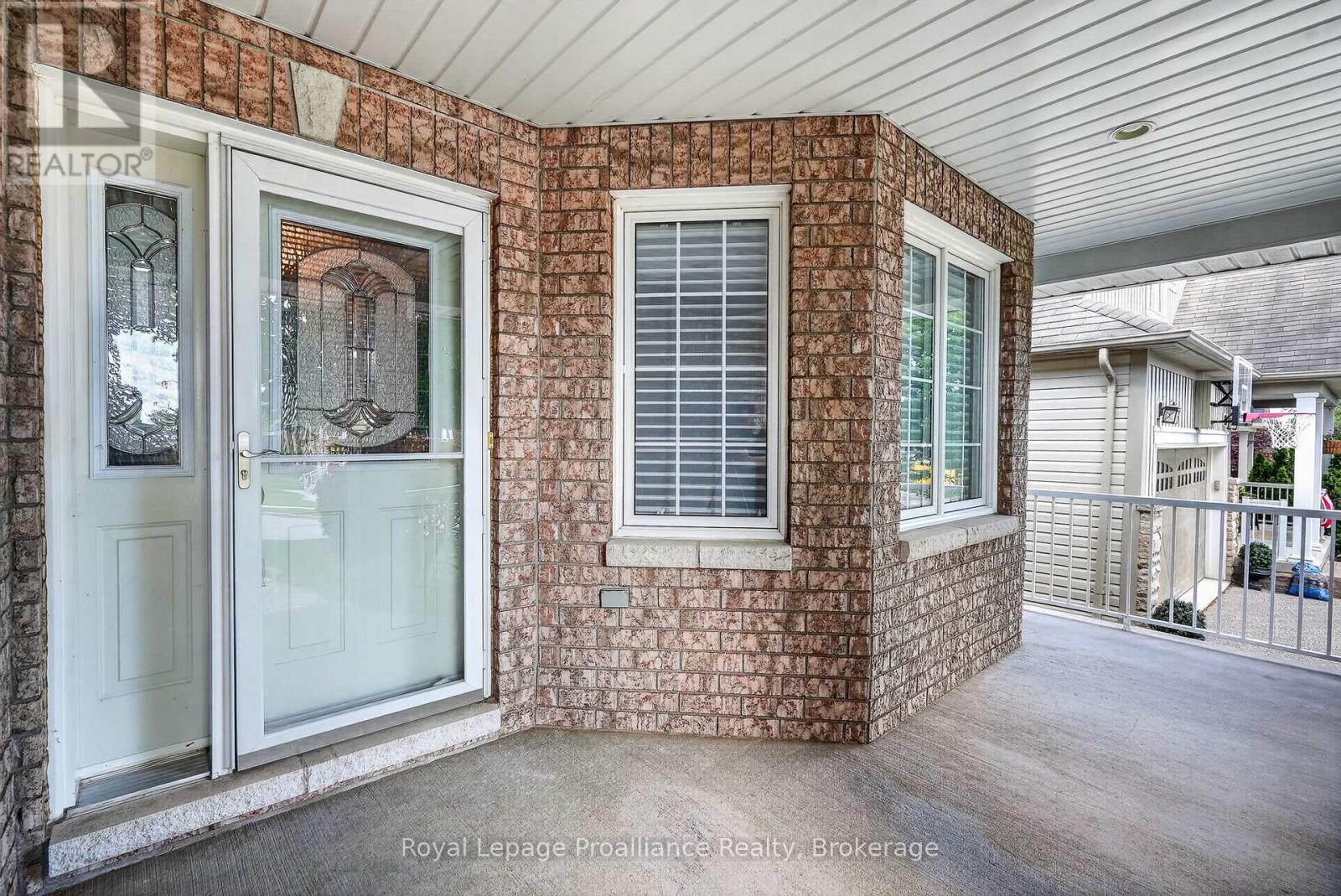 732 Prince Of Wales Drive, Cobourg, Ontario  K9A 5X8 - Photo 4 - X13489464