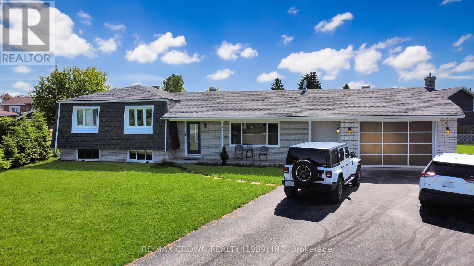 5 Flood Place, Hearst, Ontario  P0L 1N0 - Photo 3 - T13482678