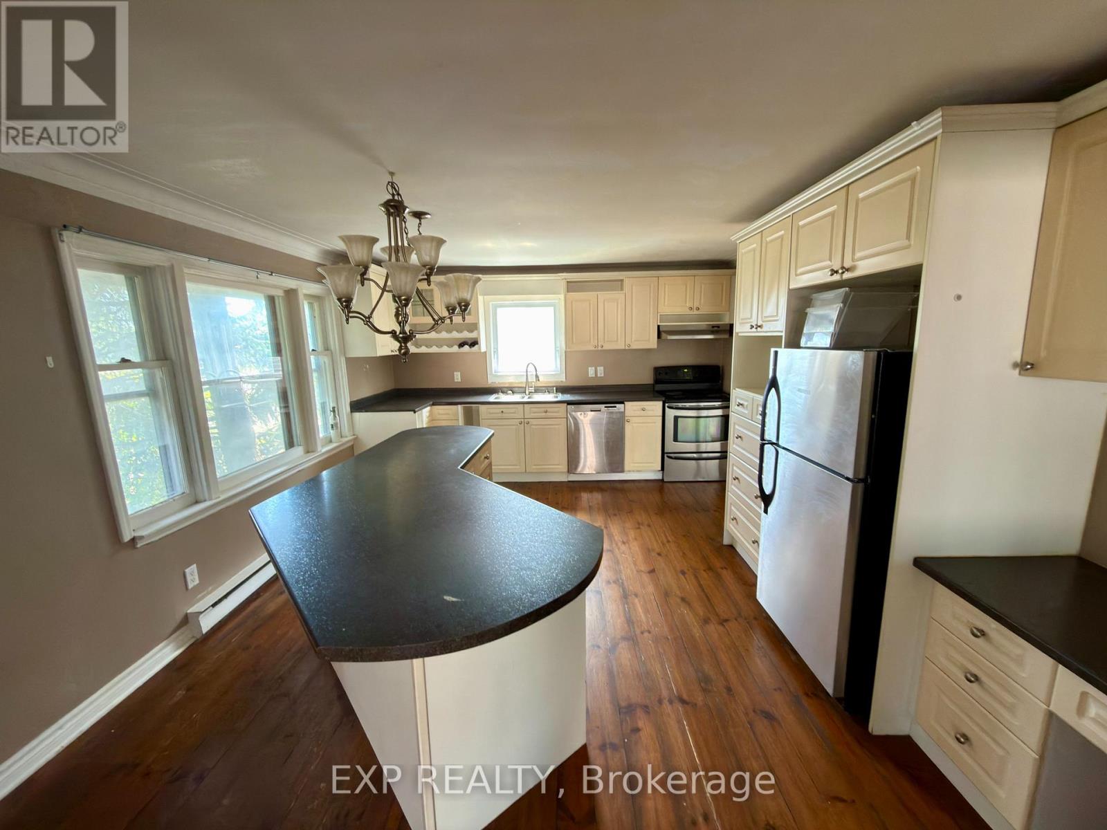 1168 Oxford Street E, London East, Ontario  N5Y 3M1 - Photo 4 - X13489694
