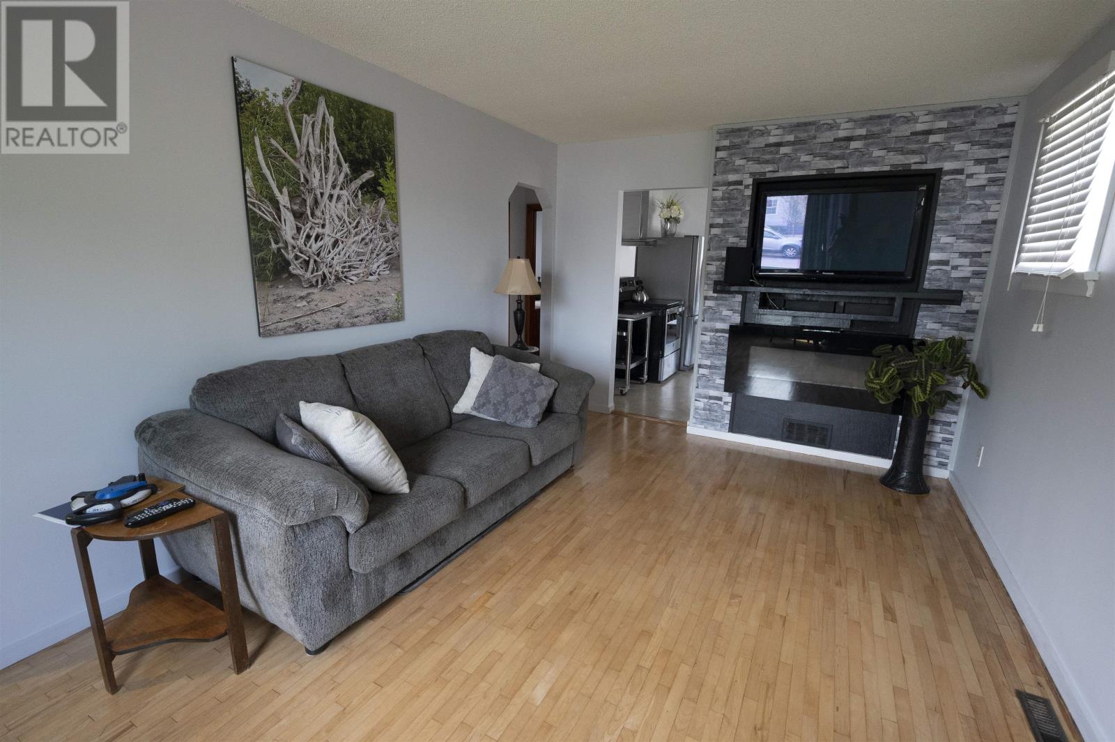 277 Mary Street East, Thunder Bay, Ontario  P7E 4J7 - Photo 6 - TB2601427