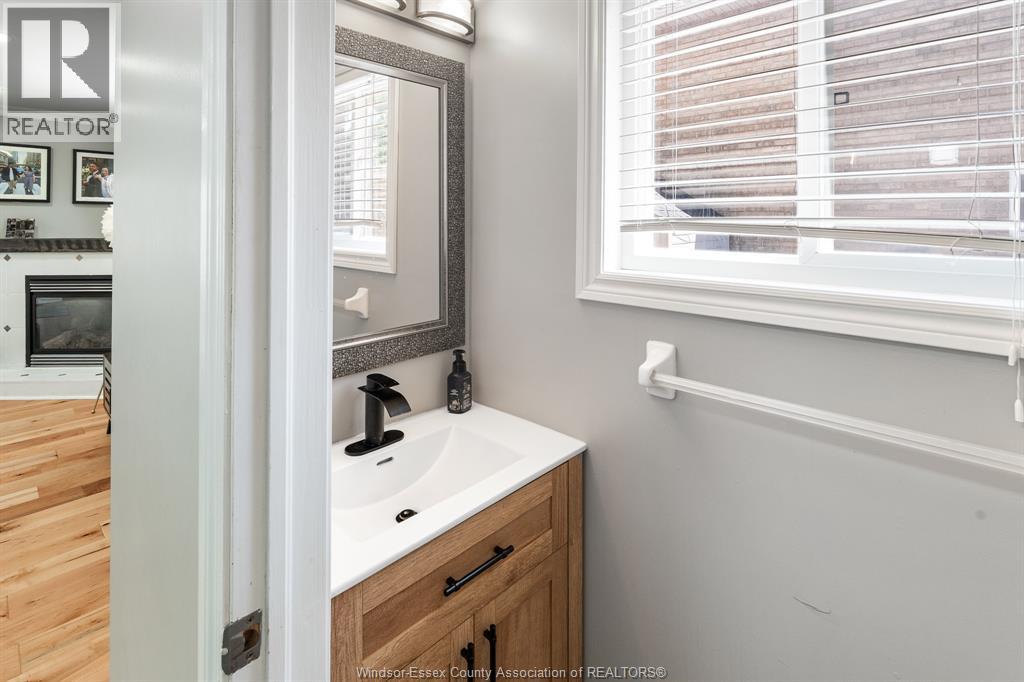 1376 Lakeview Avenue, Windsor, Ontario  N8P 1K7 - Photo 19 - 26015108