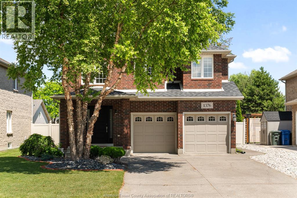 1376 Lakeview Avenue, Windsor, Ontario  N8P 1K7 - Photo 2 - 26015108