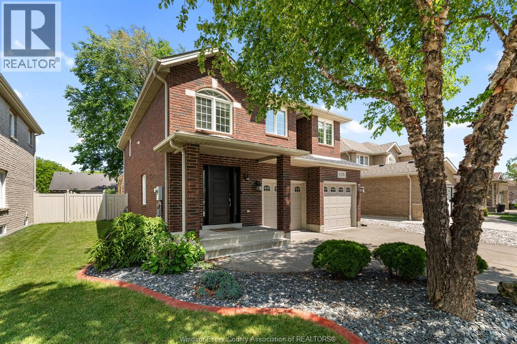 1376 Lakeview Avenue, Windsor, Ontario  N8P 1K7 - Photo 3 - 26015108