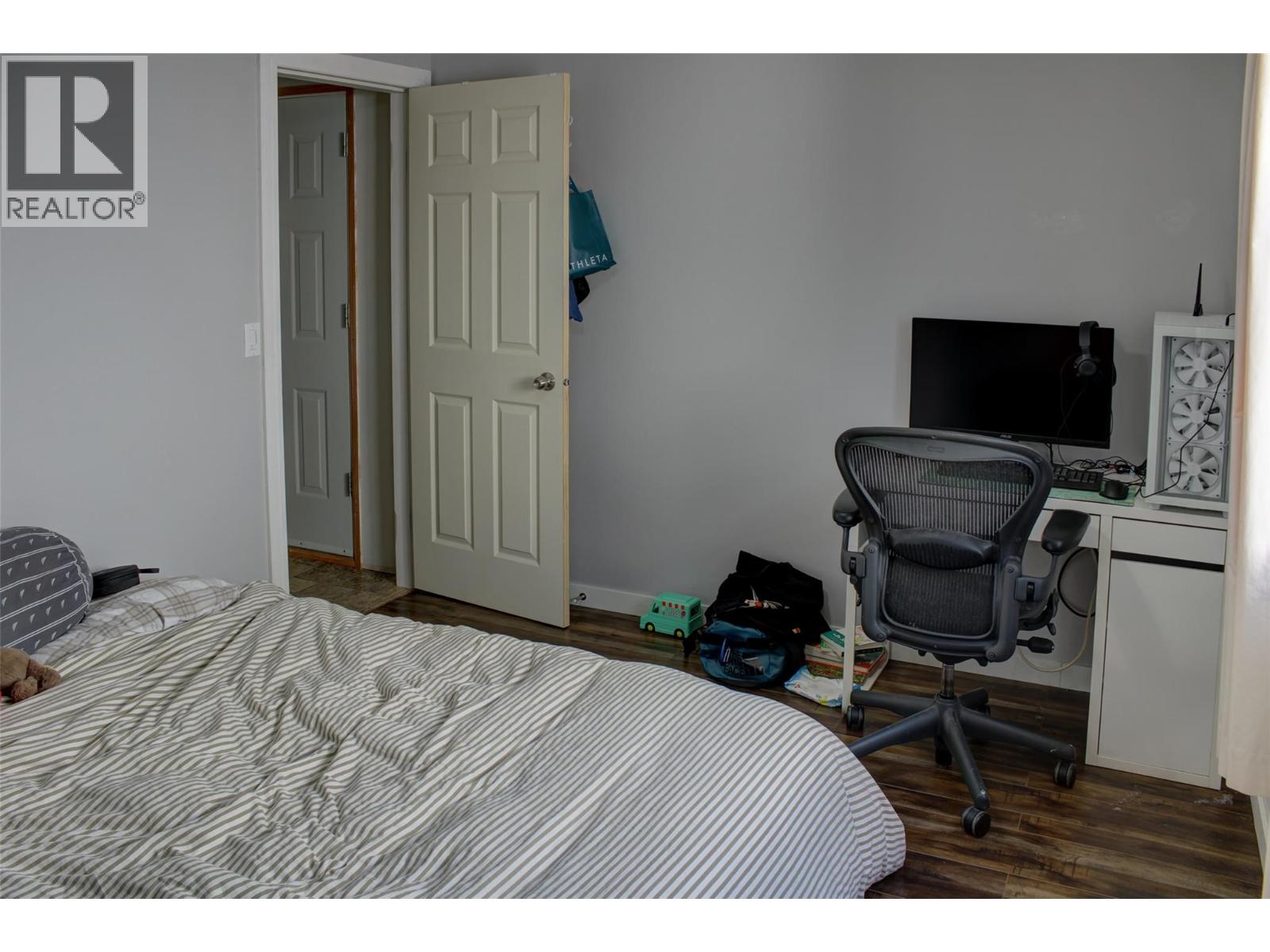 1034 Hillside Avenue, Chase, British Columbia  V0E 1M0 - Photo 15 - 10392407