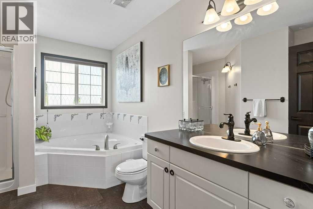 15 Valley Stream Circle NW, Calgary, Alberta  T3B 5V9 - Photo 21 - A2322674