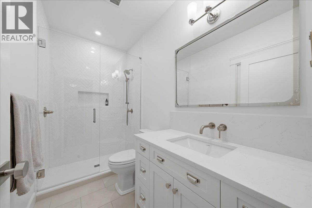 100 Fernway Drive, Port Moody, British Columbia  V3H 5K5 - Photo 34 - R3139926