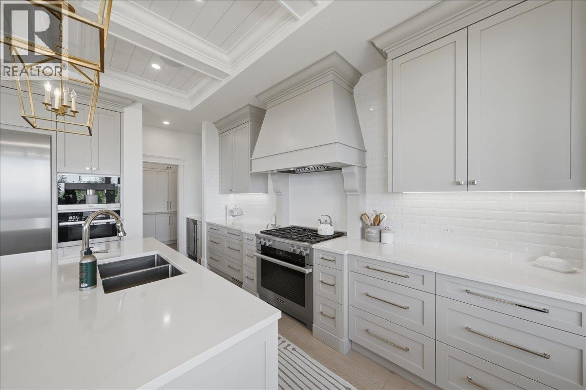 100 Fernway Drive, Port Moody, British Columbia  V3H 5K5 - Photo 8 - R3139926
