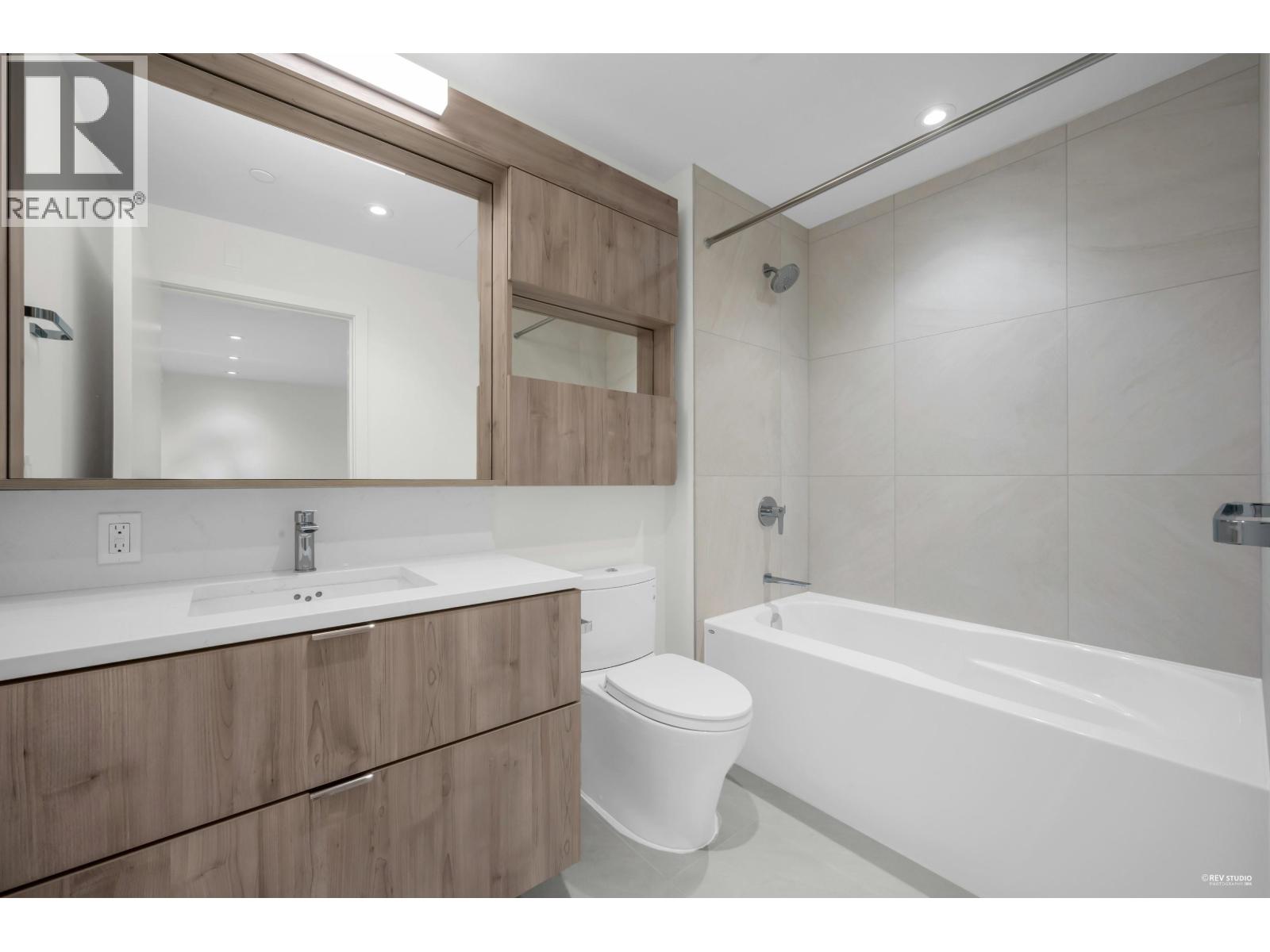 320 755 HARBOURSIDE DRIVE - Photo 6