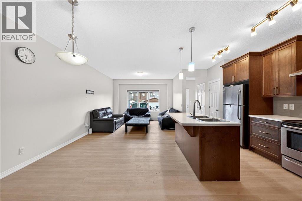 15 Savanna Parade, Calgary, Alberta  T3J 0V7 - Photo 13 - A2322105