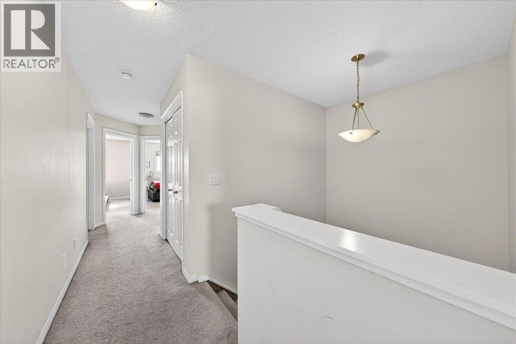 15 Savanna Parade, Calgary, Alberta  T3J 0V7 - Photo 22 - A2322105